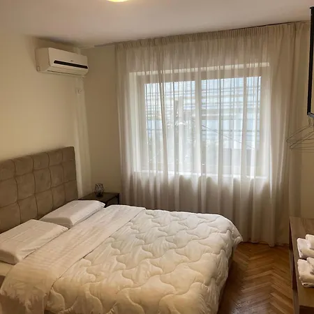 Cozy Apartment, In The Center Of